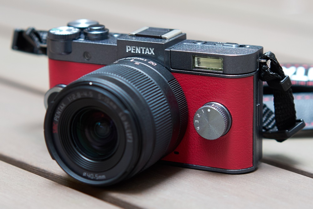 そのサイズに驚く！プレミアムスモール一眼カメラ「PENTAX Q-S1」の使用感まとめ！ | TiMEZ.jp（タイムズ）